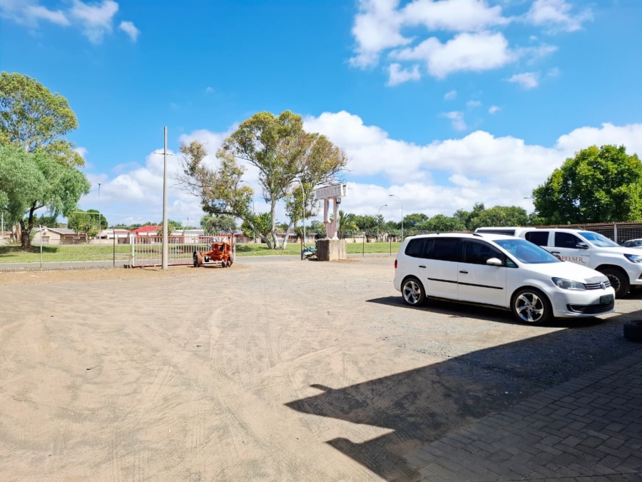 Commercial Property for Sale in Hamilton Free State